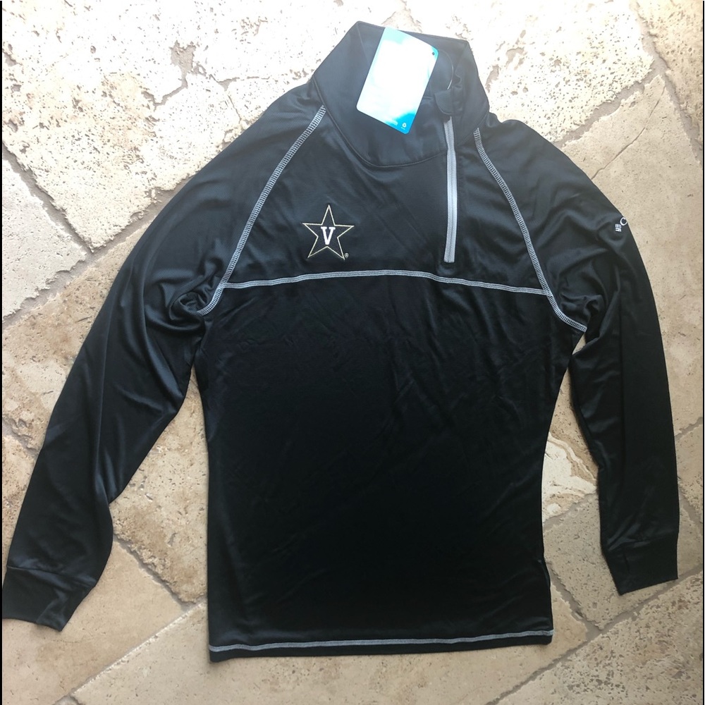 Woman’s Vanderbilt 1/2 zip pullover